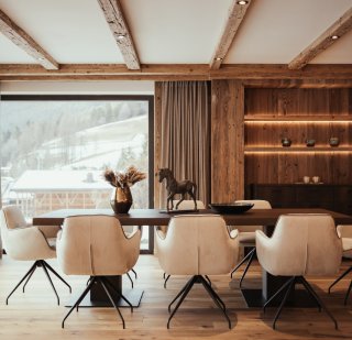 home_interior_2023_luxury_chalets_plaza_alpenhotel_plaza_st._ulricht_suedtirol_c_alex_moling_2560px_96dpi006.jpg home_interior_2023_luxury_chalets_plaza_alpenhotel_plaza_st._ulricht_suedtirol_c_alex_moling_2560px_96dpi006.jpg